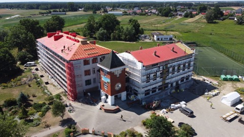 Pokrycie dużego budynku — ujęcie 13