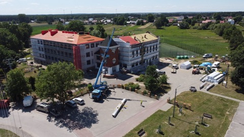 Pokrycie dużego budynku — ujęcie 15